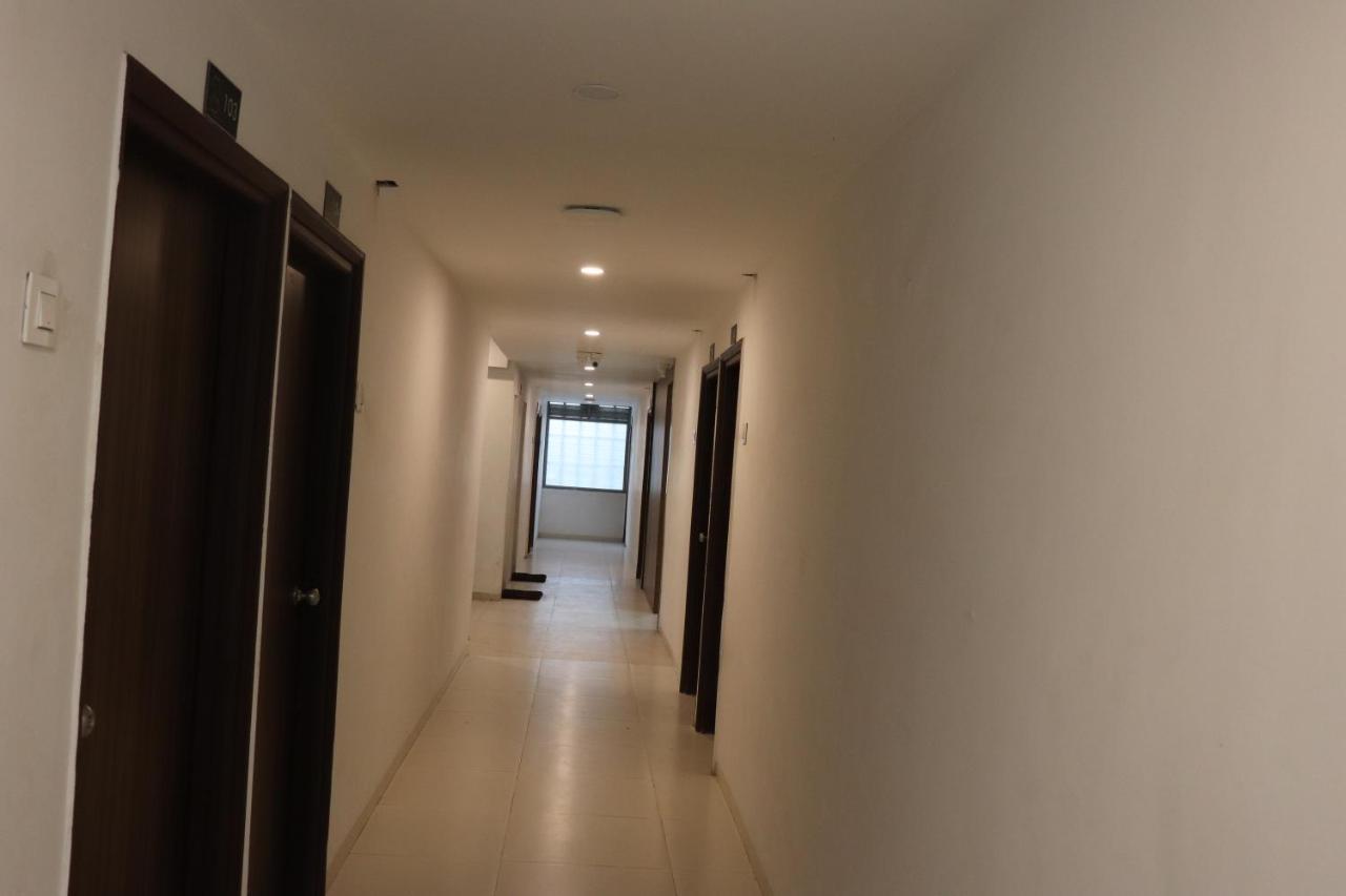 Hotel New Samrat Aurangabad  Exteriör bild
