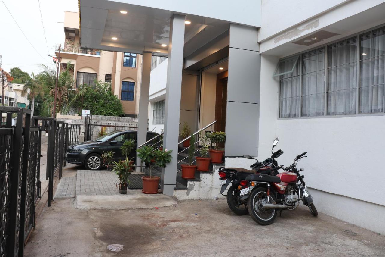 Hotel New Samrat Aurangabad  Exteriör bild