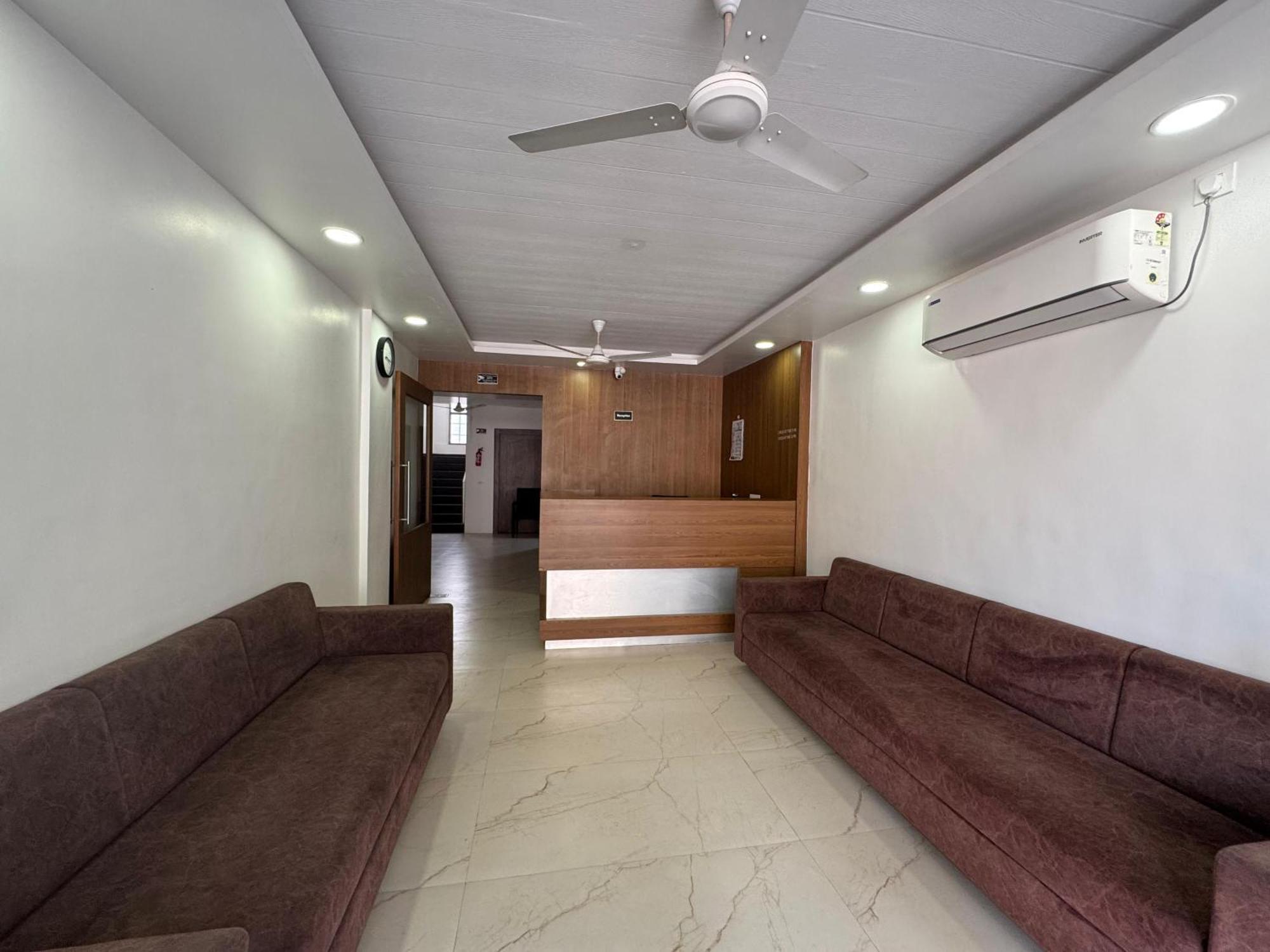 Hotel New Samrat Aurangabad  Exteriör bild