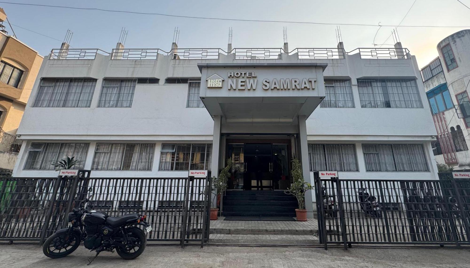 Hotel New Samrat Aurangabad  Exteriör bild